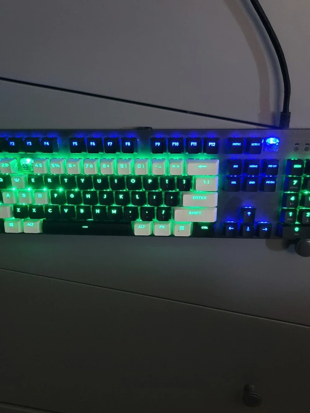 Logitech G513 Carbon GX Blue Y-U0034 USB-A Wired RGB Mechanical Gaming Keyboard